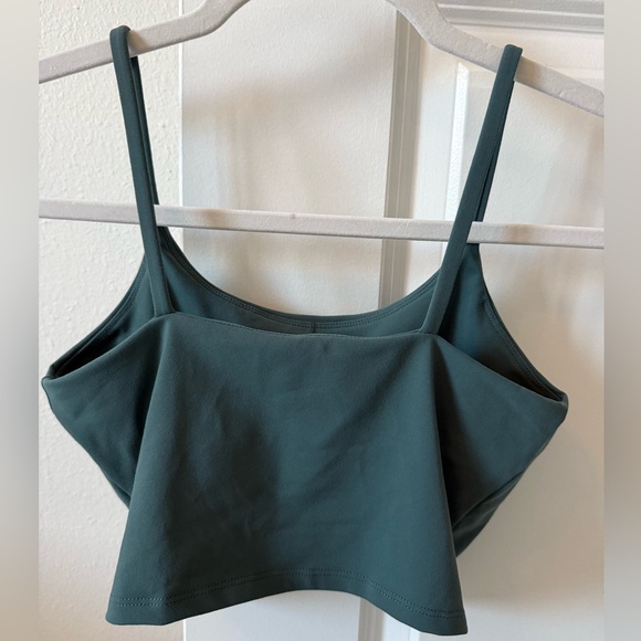 Set of Two Unused HALARA Workout Crop Tops/Sports Bras/Yoga Tops - Picture 3 of 5